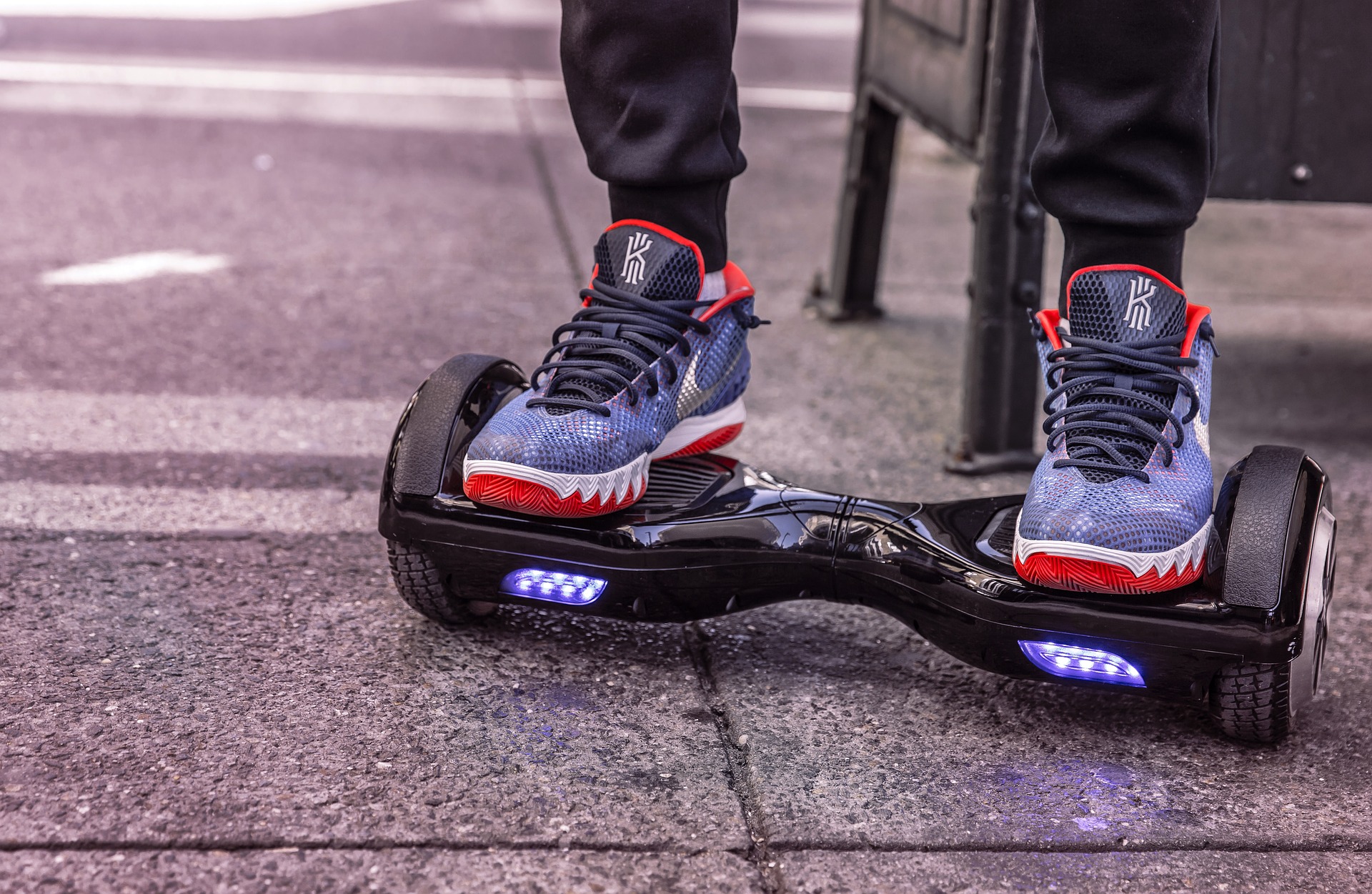 Mistakes to Avoid When Choosing Hoverboards post thumbnail image